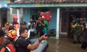 GusIpul Kunjungi Korban Banjir Pasuruan