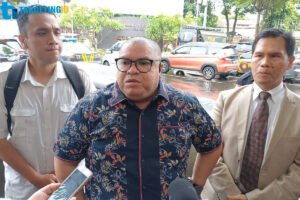 Sidang di PN Jakut Ricuh Razman Nasution Ngamuk hingga Dekati Hotman Paris