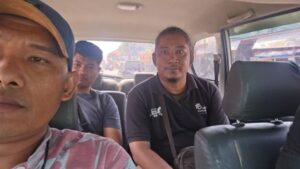 polisi-tangkap-pengemudi-opang-yang-menyetop-dan-menurunkan-paksa-penumpang-ojol-di-stasiun-pondok-ranji-1755423924406_169