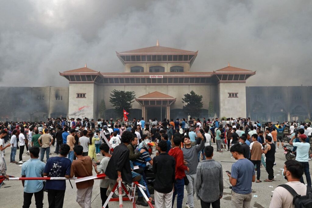 Nepal Tanpa Presiden PM Saat Demo Ricuh, Tentara Akan Ambil Alih