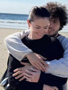 Selena Gomez Bocorin Persiapan Nikah dengan Benny Blanco
